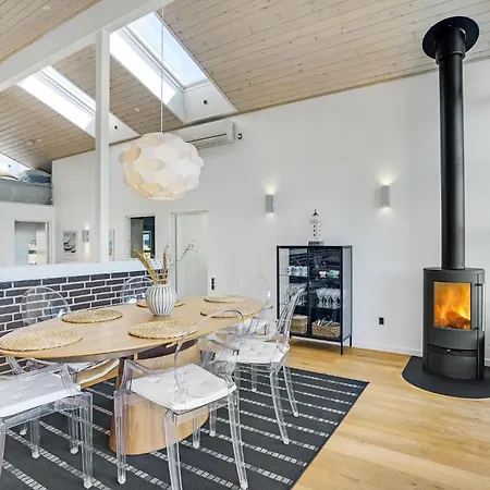 Beautiful In With Wifi Holiday home